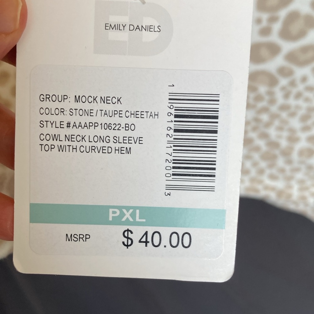 Emily Daniels top mockneck cheetah print animal print neutral PXL - Picture 9 of 15